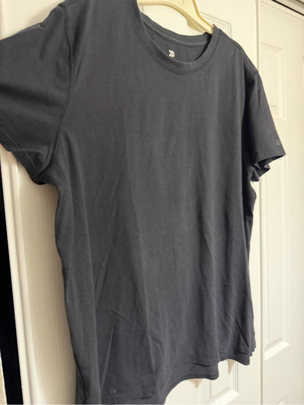 all in motion Men's Black Short-Sleeve Crew Tee